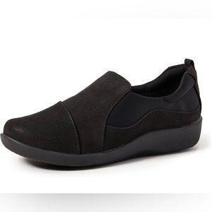 Clarks Women's CloudSteppers Sillian Paz Slip-On Loafer